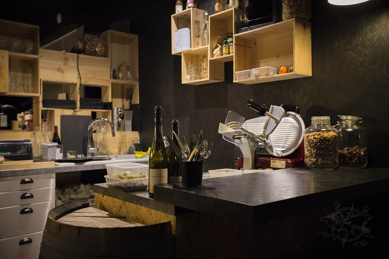Les 3 pti bouchons reims bar à vin bio